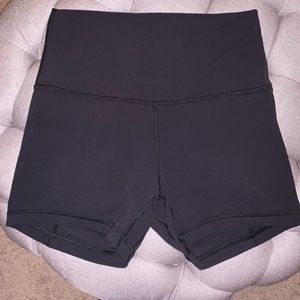Lululemon black align 4” short